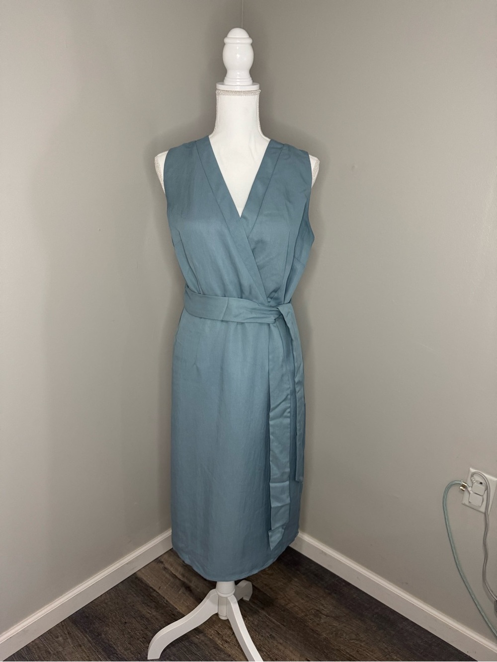 Ann Taylor Sleeveless Wrap Midi Dress in Slate Blue